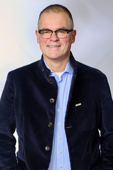 Herr Hirth – Geschäftsführer der cartrans GmbH
